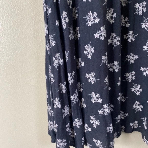 American Eagle Cut Out Floral Dress Black Size Small - Picture 5 of 6